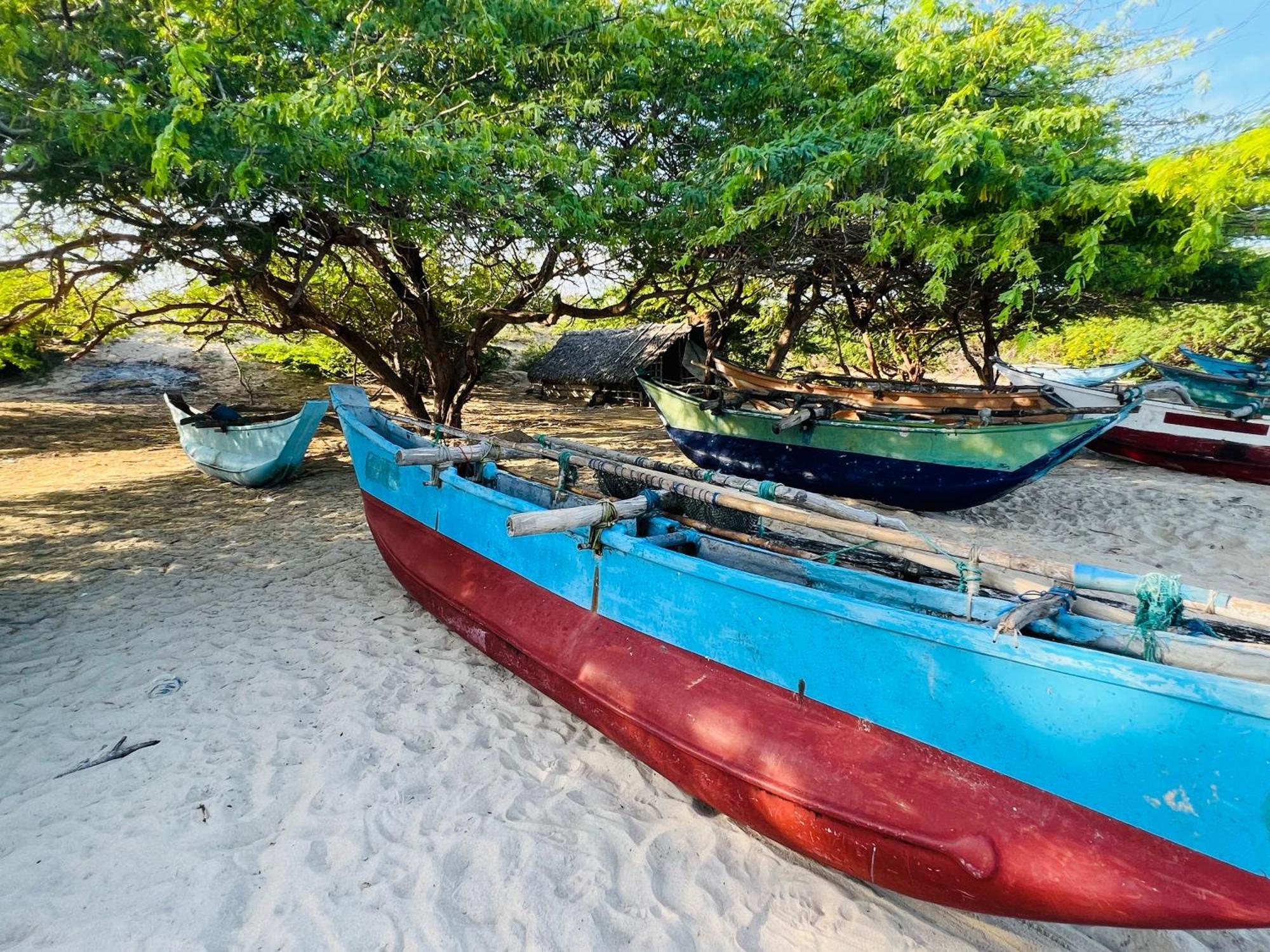 Kingfisher Beach Resort-Yala Kirinda  Exterior foto